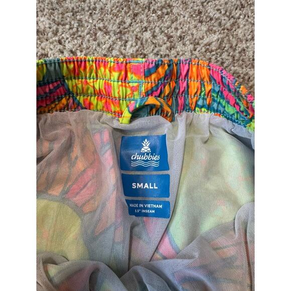 Chubbies shorts/swim trunks, size Small, 5.5 inseam, lightweight, Pineapples - Picture 10 of 10